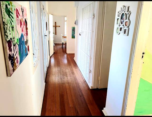 5 BEDROOM FREESTANDING FOR SALE IN FREELAND PARK